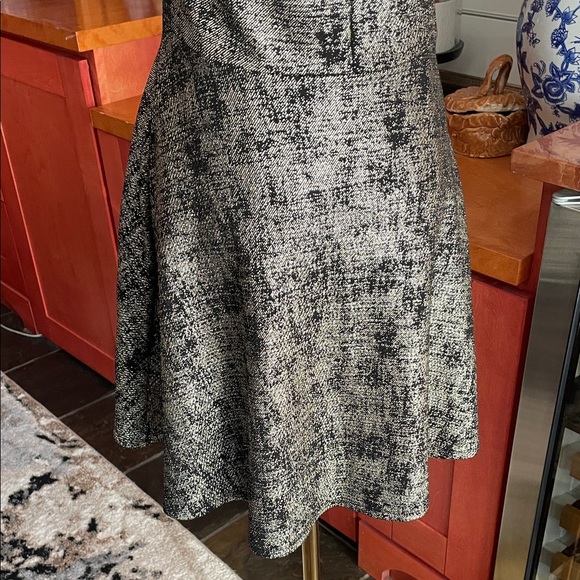 Soprano Black and Gold Textured Mini Dress - Picture 8 of 9